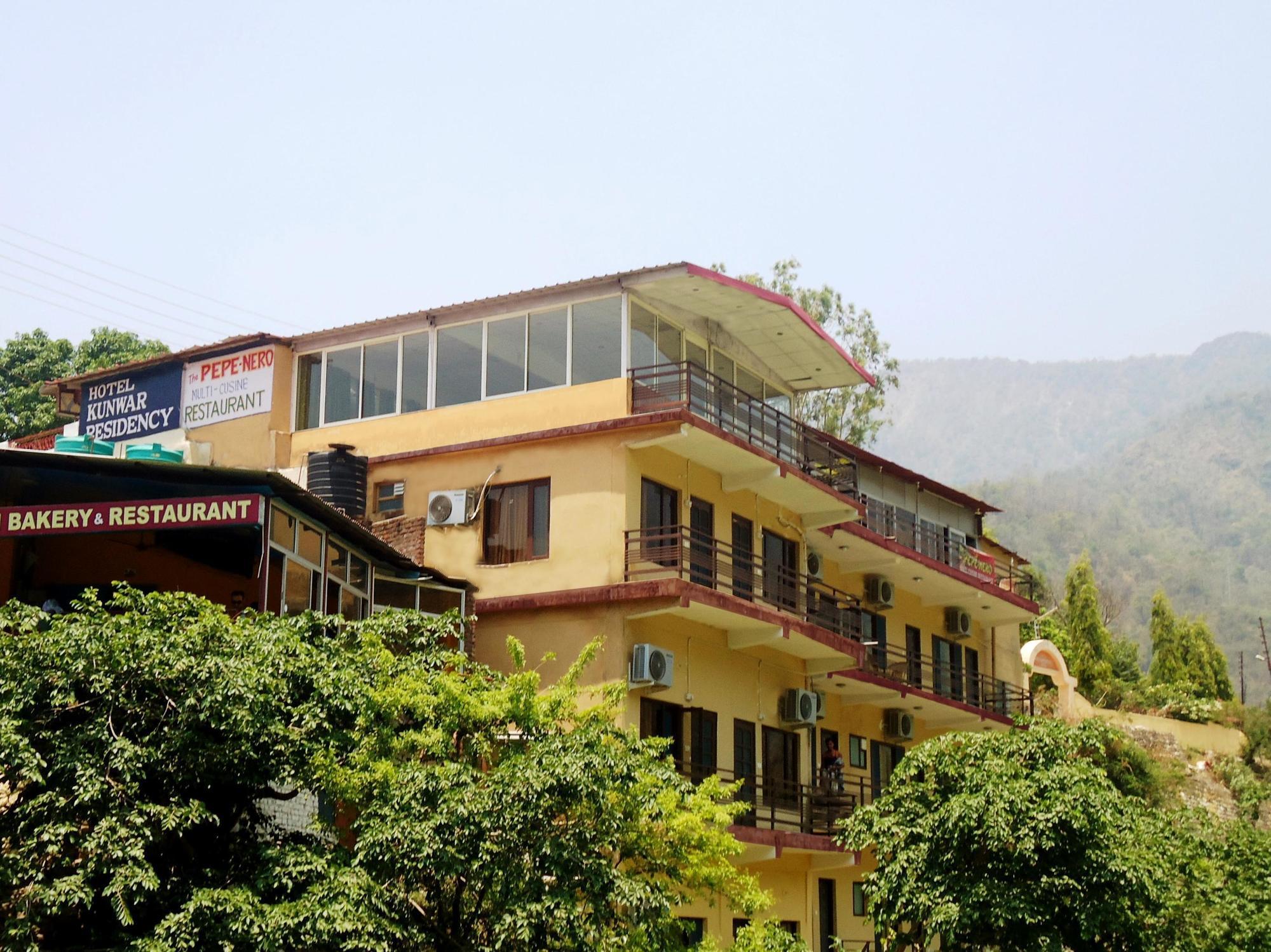 Hotel Kunwar Residencia Rishīkesh Exterior foto
